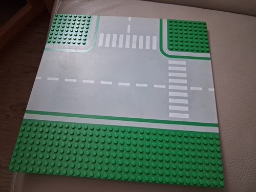 Lego plaque verte avec route - ,,